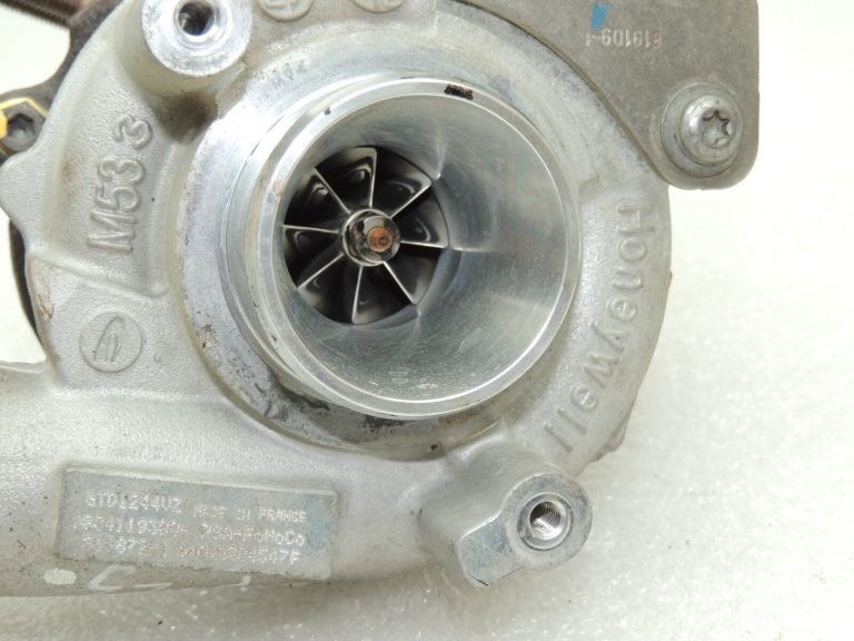 Ford Focus III 1.5TDCi turbokompresors 1870257 FM5Q-6K682-AA