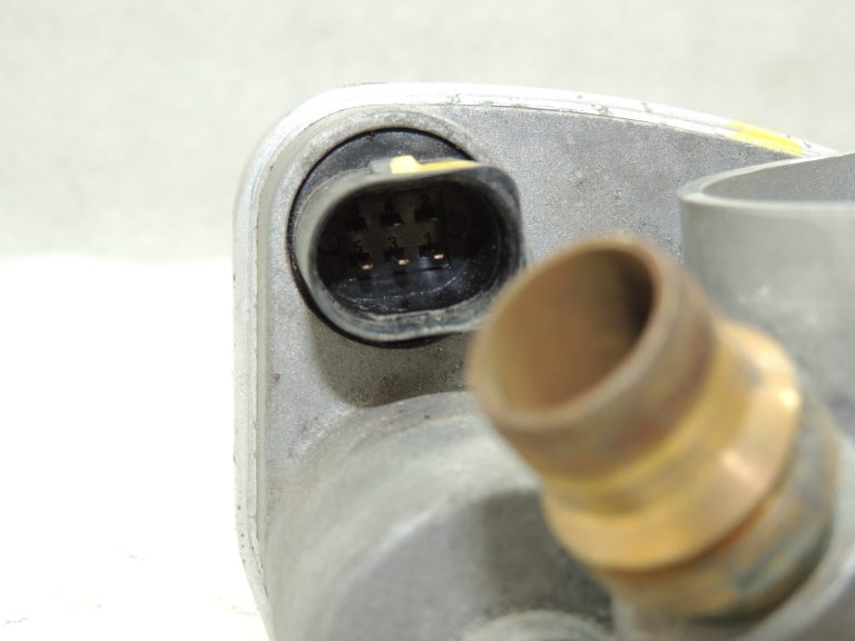 Opel Astra Signum Vectra Zafira Droseļvārsts 93189782 55562380