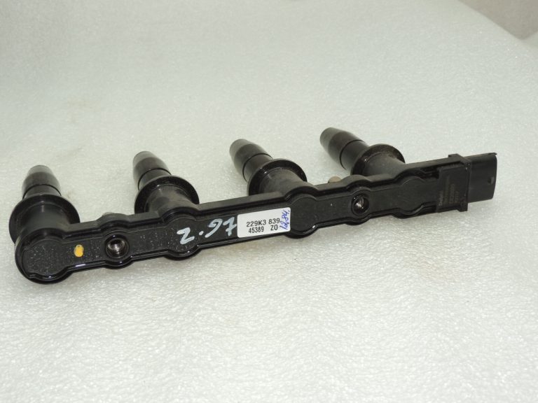 Opel Zafira B 1.8i Z18XER aizdedzes spole aizdedzes modulis 95517924