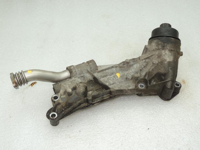 Opel Zafira B 1.8i Z18XER eļļas filtra korpuss 25199751 55355603