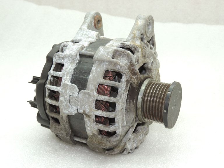 Renault Espace V 1.6DCi ģenerators 231001046R 231004BE0BC