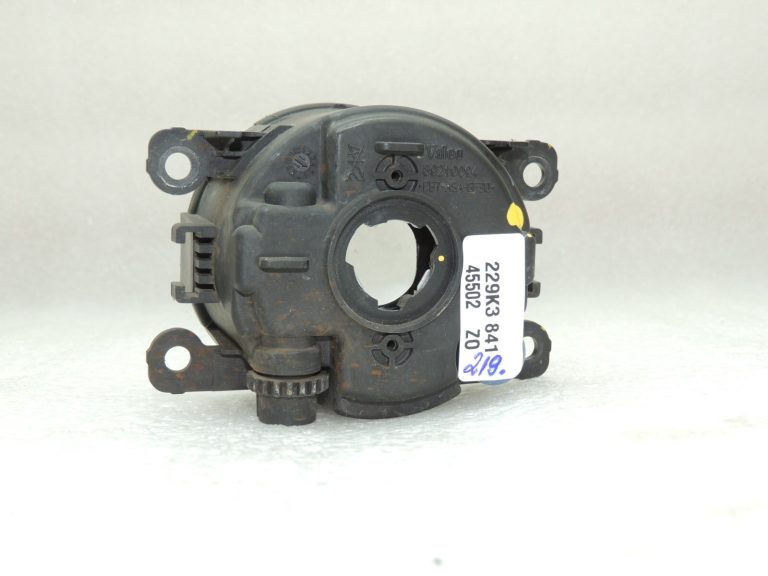 Nissan Navara II 4×4 Labais miglas lukturis 26150EA500