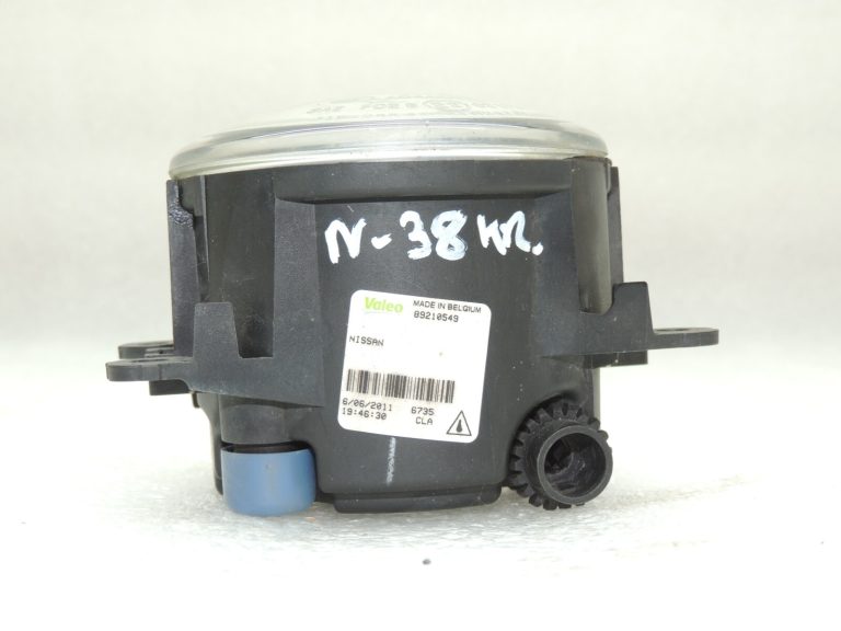 Nissan Navara II 4×4 kreisais miglas lukturis 26155EA500