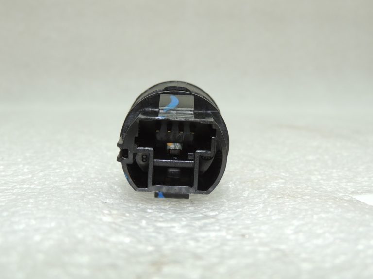 Renault Captur I J87 Start Stop slēdzis 251503211R