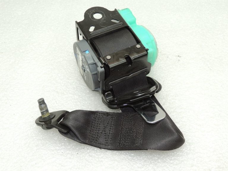 Renault Captur I J87 Aizmugurējā centrālā drošības josta 888504988R