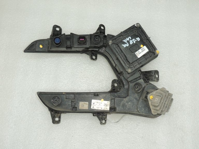 Renault Captur I J87 Facelift Dienas gaitas lukturis Dienas gaitas lukturis priekšējais labais