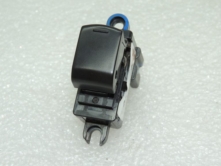 Oriģināls Nissan Navara II 4×4 aizmugurējā elektriskā stikla slēdzis 254111J60A