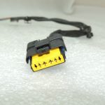 OEM Nissan Navara II 4×4 durvju instalācija priekšējā kreisā 241245X00D