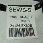OEM Nissan Navara II 4×4 Aizmugurējā labā durvju instalācija 241265X60B