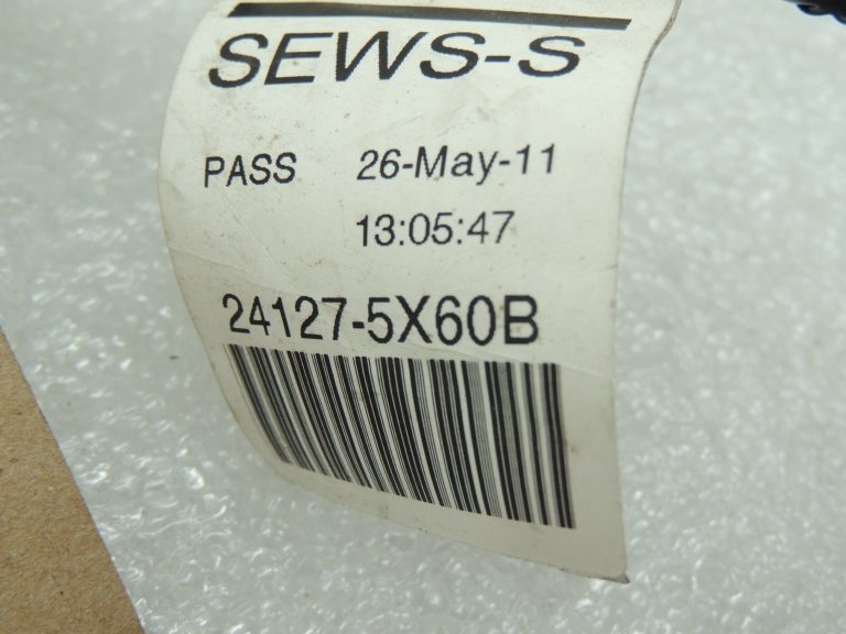 OEM Nissan Navara II 4×4 aizmugurējo kreiso durvju instalācija 241275X60B