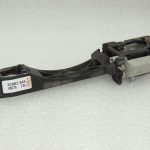 OEM Nissan Navara II 4×4 durvju rokturu turētājs ārējā labajā pusē 80610EB30B