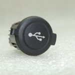 Nissan Navara II 4×4 USB AUX ligzda 280235X00A