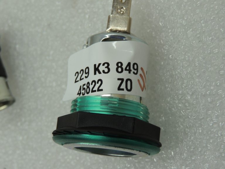 12V ligzda Universāls Vie NEW
