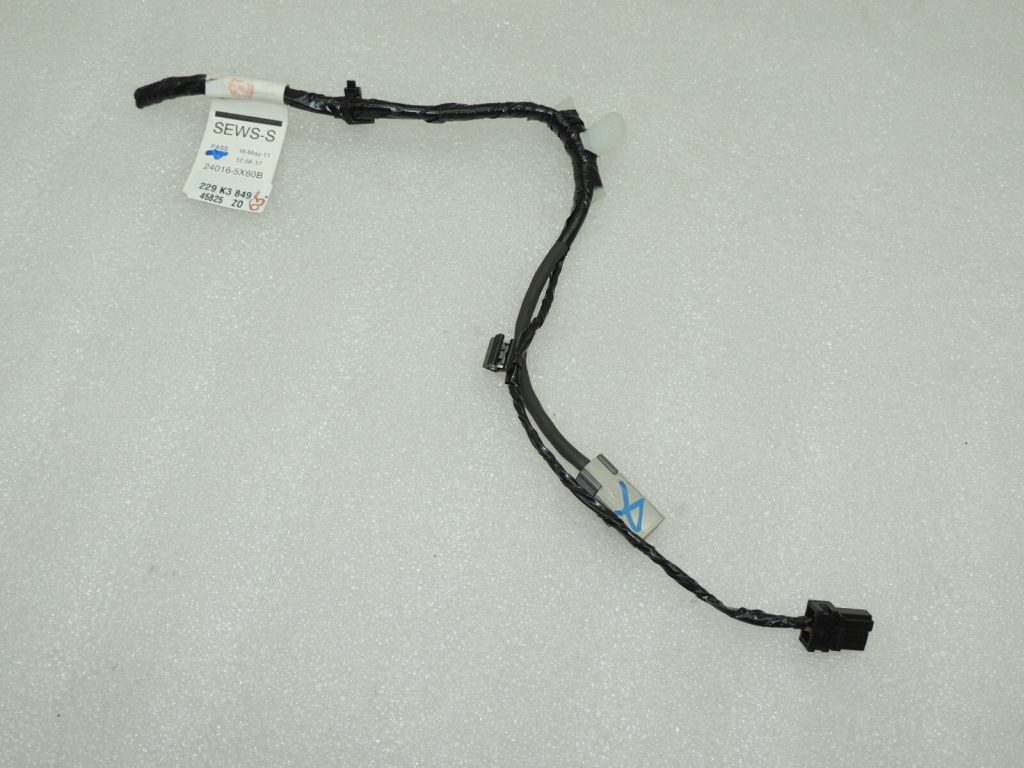 Nissan Navara II 4x4 center console wiring harness repair 240165X60B