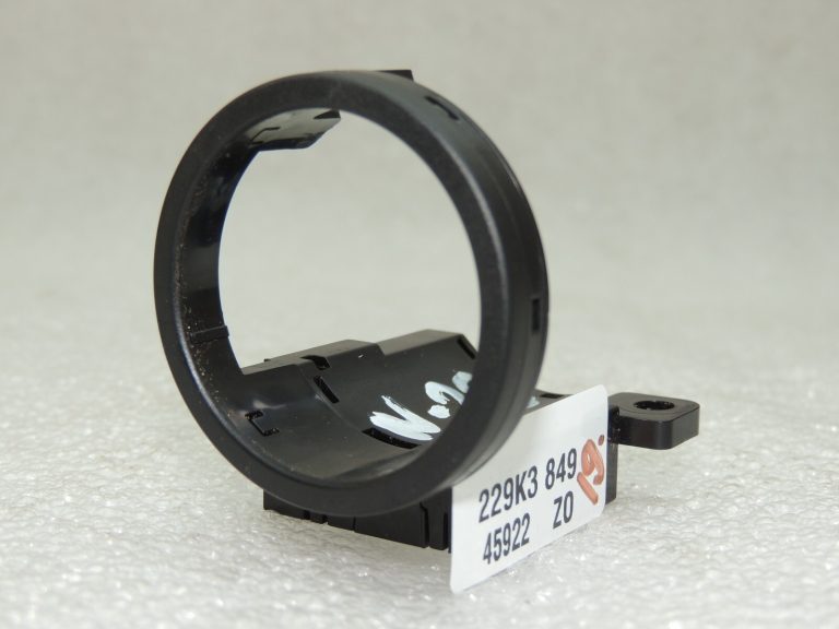 OEM Nissan Navara II 4×4 imobilaizera nolasīšanas spoles vadības bloks 28590C9968