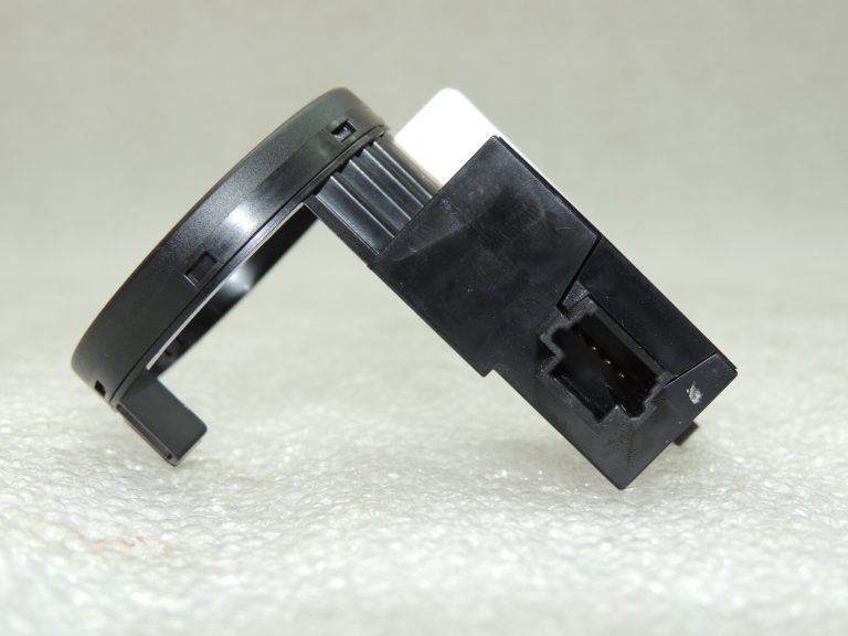 OEM Nissan Navara II 4×4 imobilaizera nolasīšanas spoles vadības bloks 28590C9968