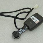 OEM Nissan Navara II 4×4 Drošības jostas sprādze priekšējā kreisā 868424X00B