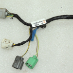 Subaru Forester III elektroinstalācijas instalācijas remonta paplāksnes lukturi 88018FE010