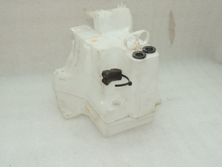 Subaru Forester III Stikla tīrītāju ūdens tvertne 86631SC020