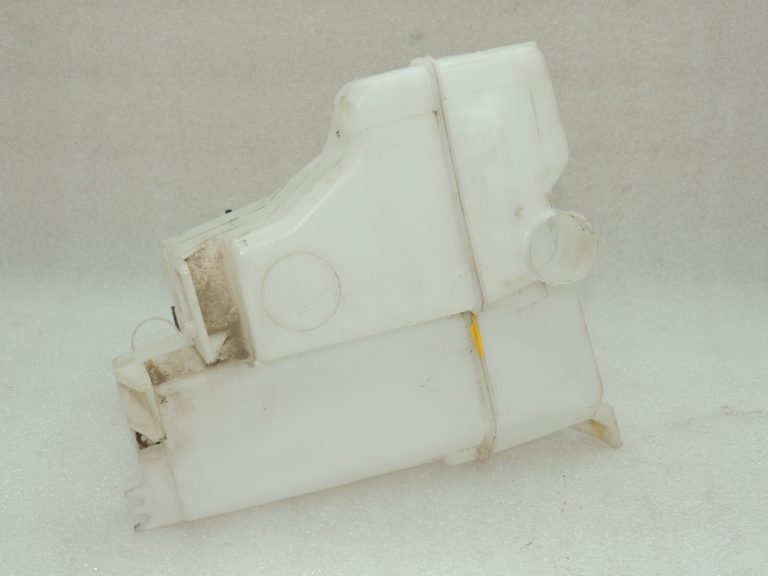 Subaru Forester III Stikla tīrītāju ūdens tvertne 86631SC020