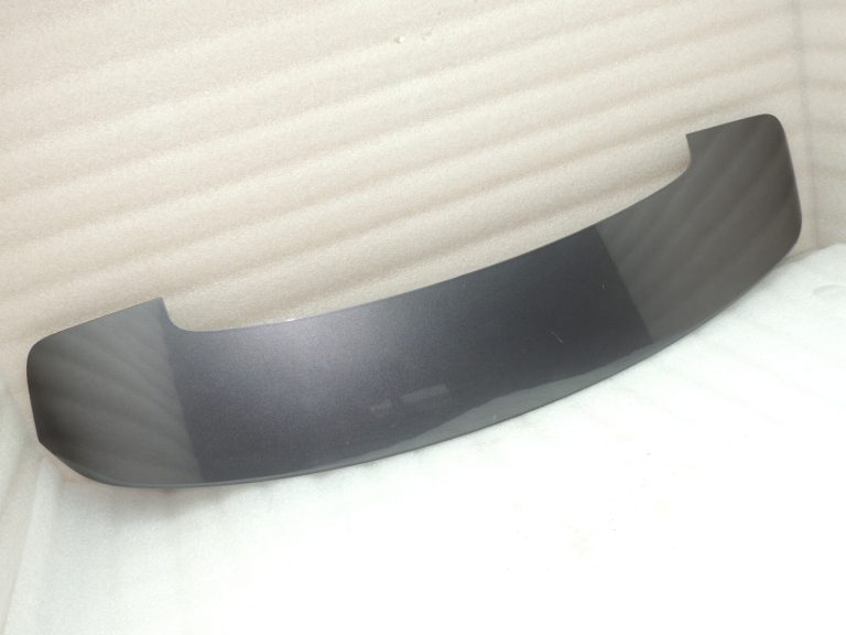 Toyota Avensis T27 aizmugurējo durvju spoileris Magnetic Gray Metallic 7687105909