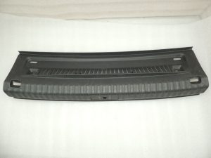 VW Tiguan 5N bagāžnieka pārsegs, iekraušanas slieksnis 5N0863459
