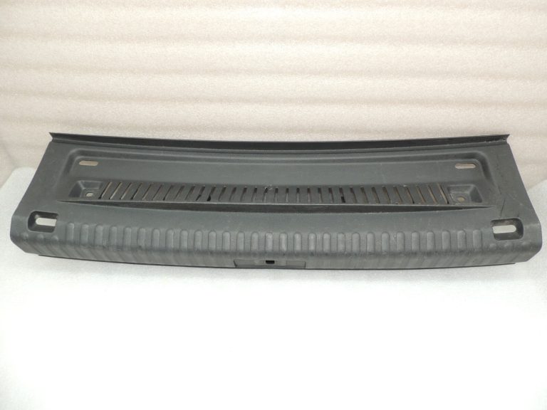 VW Tiguan 5N bagāžnieka pārsegs, iekraušanas slieksnis 5N0863459