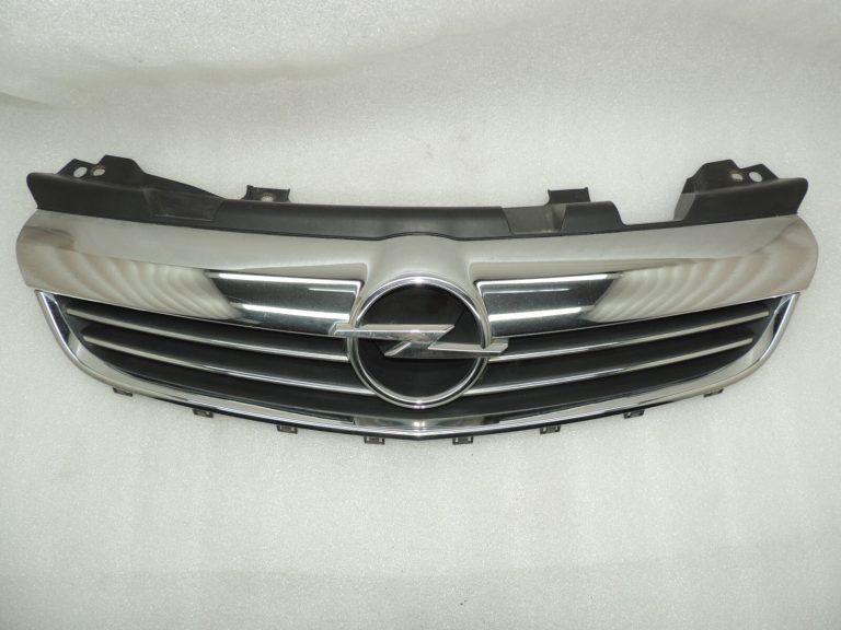Opel Zafira B Facelift 2008 radiatora režģis priekšējais režģis hromēts 93199113 13247327