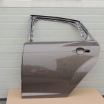 Ford Focus III Facelift Hečbeks aizmugurējās kreisās XF kreisās durvis Karibu