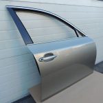 BMW E60 E61 Sedans Durvju priekšējā labo durvju priekšējā labo durvju priekšējā labo durvju priekšējā 349 Olivīns metālisks