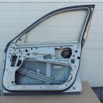 BMW E60 E61 Sedans Durvju priekšējā labo durvju priekšējā labo durvju priekšējā labo durvju priekšējā 349 Olivīns metālisks