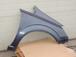 Opel Zafira B dubļusargs priekšējais labais 168 4XU GBI Metro 93184412