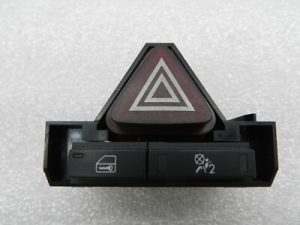 Opel Corsa D oriģinālais avārijas signāllukturu slēdzis 13189529