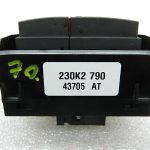 Opel Corsa D oriģinālais avārijas signāllukturu slēdzis 13189529