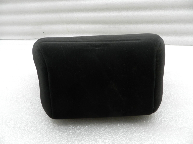 Citroen C4 Picasso galvas balsts 8854A1