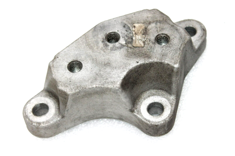 Oriģināls Alfa Romeo Giulietta 940 2.0 JTD motora stiprinājums kreisajā pusē 51838161