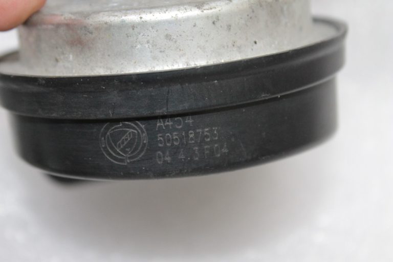 Oriģinālais testētais Alfa Romeo Giulietta 940 rags 50564071, 50518753