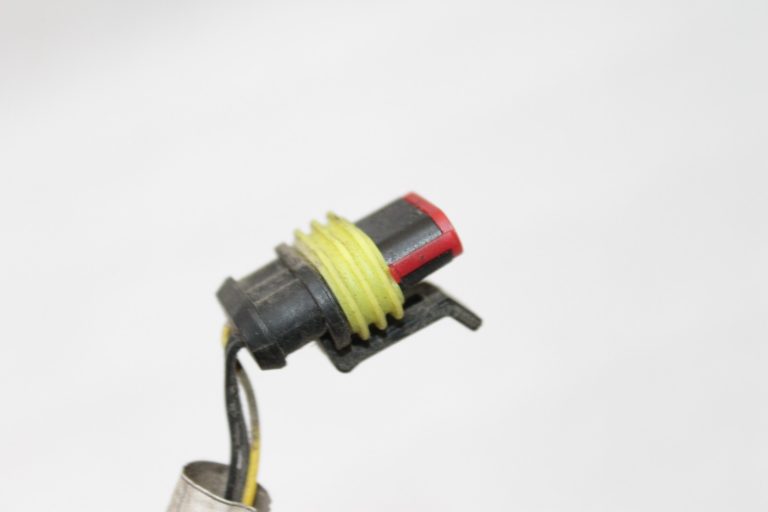 Oriģinālā Alfa Romeo Giulietta 940 numura zīmes apgaismojuma instalācija 51845804