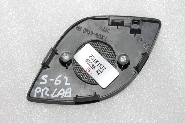 Suzuki SX4 II S-Cross JY instrumentu paneļa skaļruņa vāks labajā pusē 7382661M00