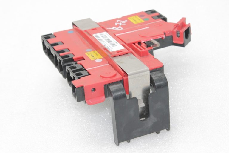 Oriģinālais BMW F10 F11 aizmugurējais jaudas sadalītājs 61149240490, 9240490
