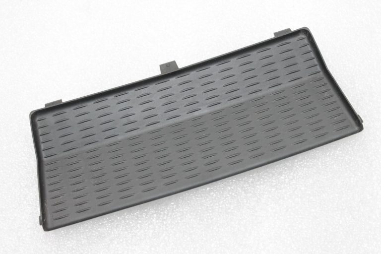 Oriģinālais BMW F10 F11 M5 centrālās konsoles ieliekamais paklājiņš aizmugurē 51169179818