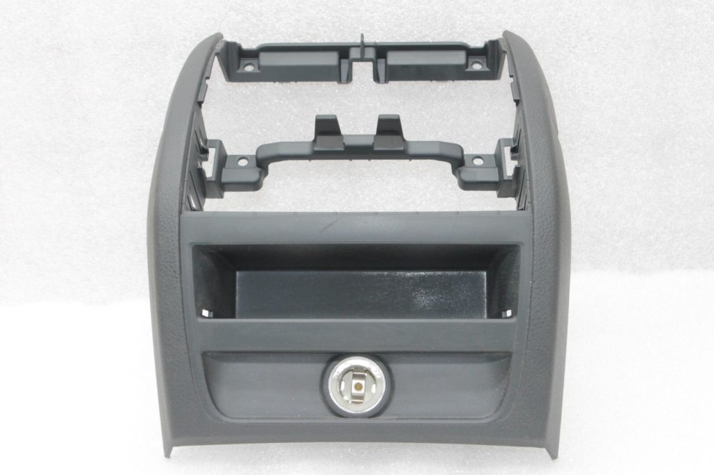 Оригинальная задняя крышка центральной консоли BMW F10 F11 M5 51169206781, 9206781