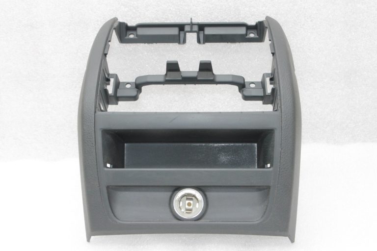 Oriģinālais BMW F10 F11 M5 centrālās konsoles aizmugurējais pārsegs 51169206781, 9206781