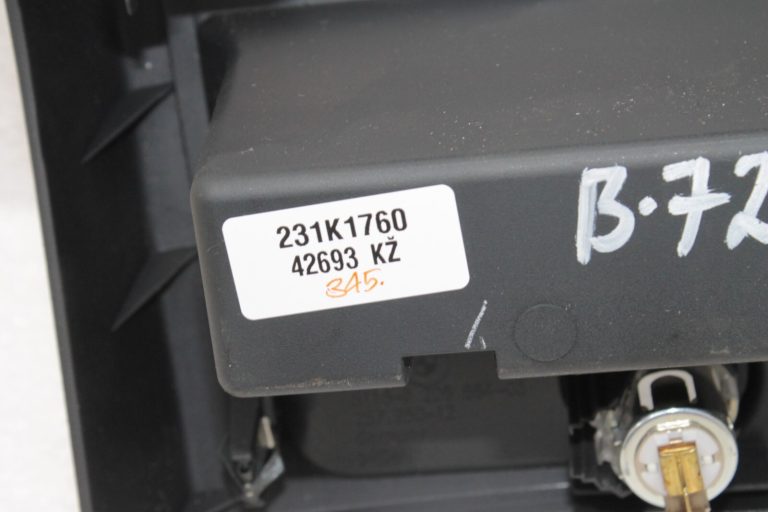 Oriģinālais BMW F10 F11 M5 centrālās konsoles aizmugurējais pārsegs 51169206781, 9206781