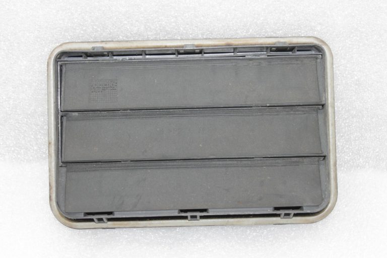 Oriģinālais BMW F10 F11 F12 F12 F25 Virsbūves ventilācijas režģis kreisais labais 64226962293