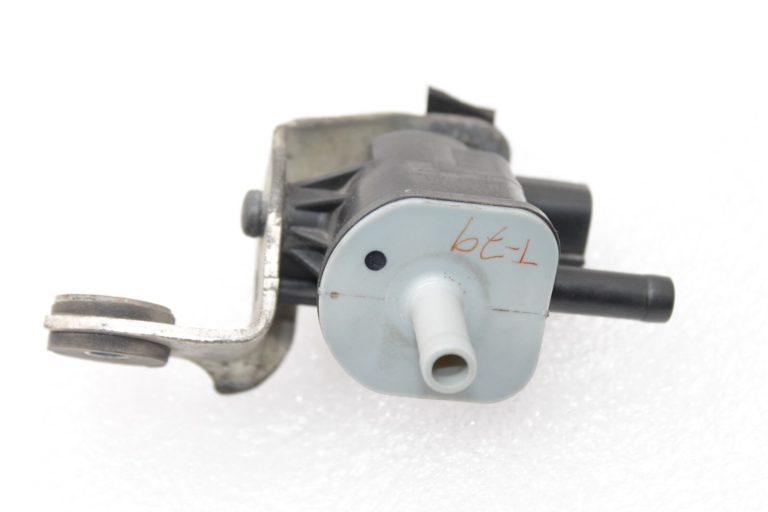 Oriģināls Toyota Avensis T27 1.8 elektromagnētiskais pārslēgšanas vārsts 90910-TC001
