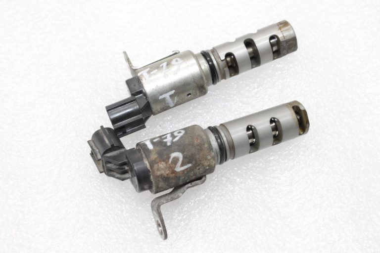 Oriģināls Toyota 1.8 2ZR-FAE sadales vārsta vadības vārsts ieplūdes+izplūdes 153300T050