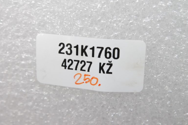 Oriģināls Toyota 1.8 2ZR-FAE sadales vārsta vadības vārsts ieplūdes+izplūdes 153300T050