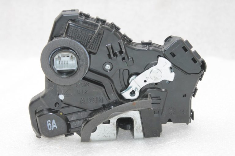 Oriģinālā Toyota Avensis T27 priekšējo kreiso durvju slēdzene 6904002211, 69040-02211