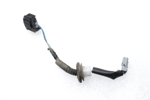 Oriģināla Toyota Avensis T27 trešā bremžu signālluktura instalācija 81935-20070 8193520070